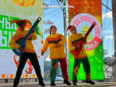 МАСЛЕНИЧНЫЕ ЗАБАВЫ НА ПРИВАЛЕ